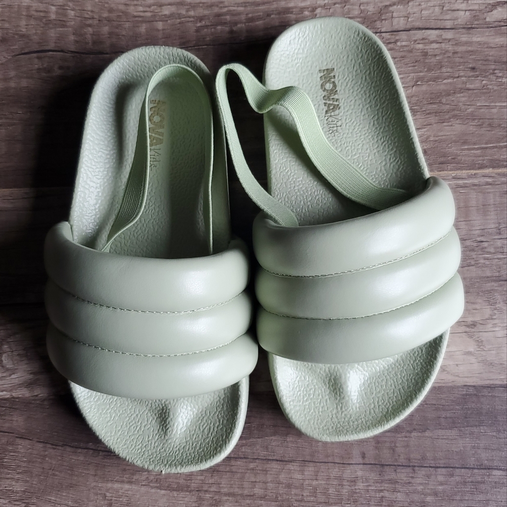 Fashion Nova Girls Sandals - Picture 5 of 11